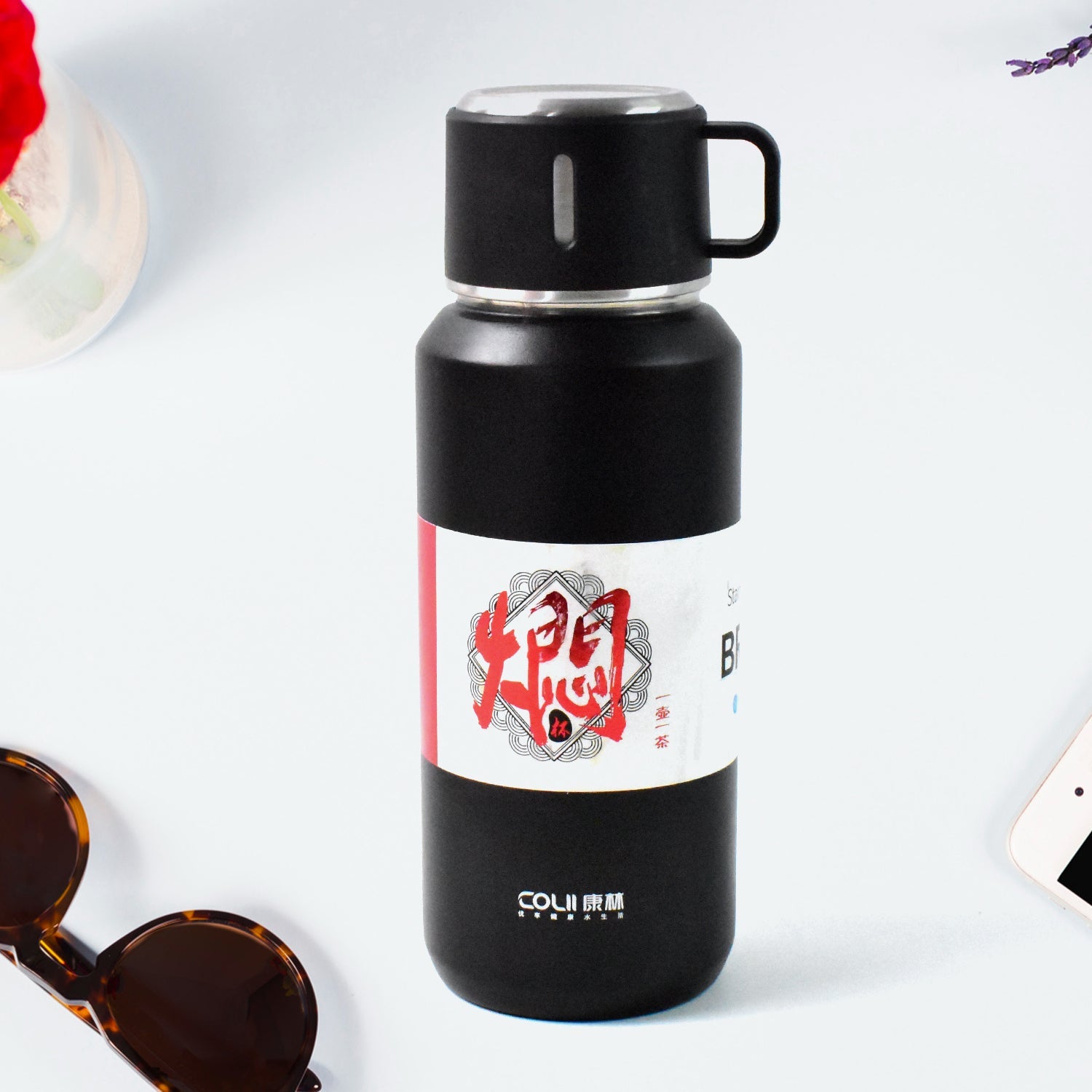 Stainless Steel Vacuum Insulated Water Bottle – 900ML Approx, Leak-Proof, Wide Mouth with Hanging Strap (Mix Color) Stainless Steel Vacuum Insulated Water Bottle – 900ML Approx, Leak-Proof, Wide Mouth with Hanging Strap (Mix Color)